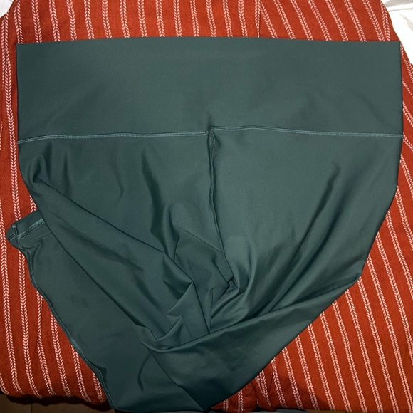 NWOT! Old navy 3x powersoft hidden pocket 7/8 leggings - Picture 5 of 7